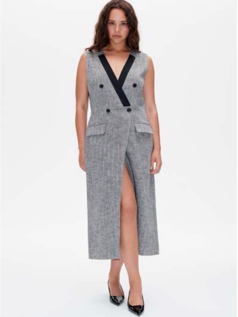 Baum und pferdgarten Sleeveless Gray Midi Vest dress with Black V-Neck Trim 10